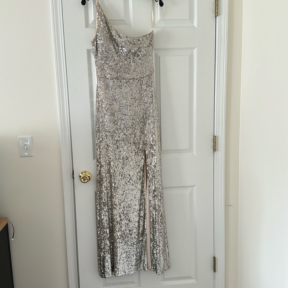 Xscape Womens One Shoulder Leg Slit Cocktail Dress Tan and sparkly